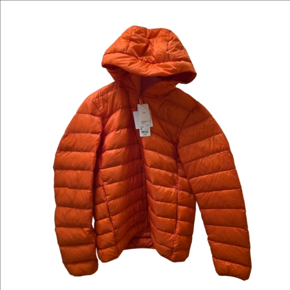 Uniqlo M Ultra Light Down Puffer NWT